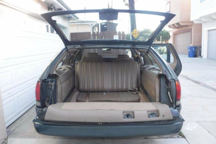 Buick-Roadmaster-1993-12