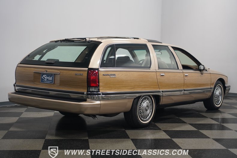 Buick-Roadmaster-1993-Light-Driftwood-Beige-15
