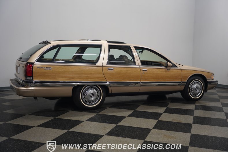 Buick-Roadmaster-1993-Light-Driftwood-Beige-16