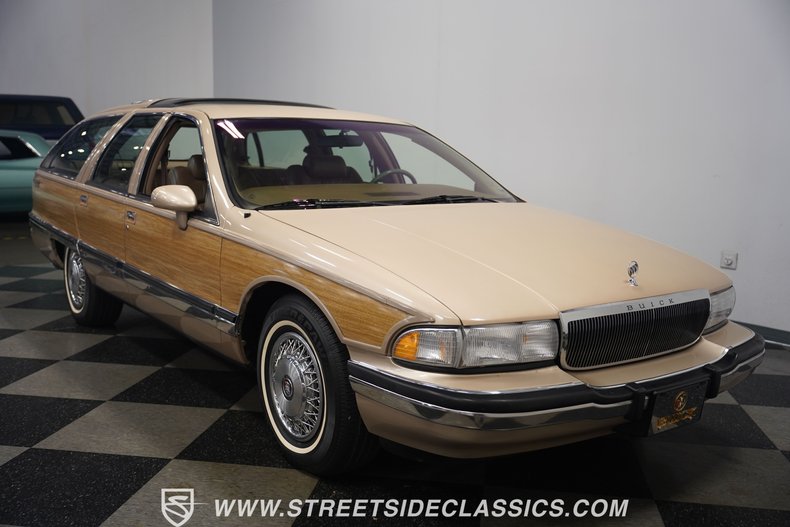 Buick-Roadmaster-1993-Light-Driftwood-Beige-20