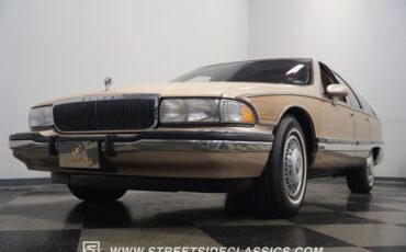 Buick-Roadmaster-1993-Light-Driftwood-Beige-25