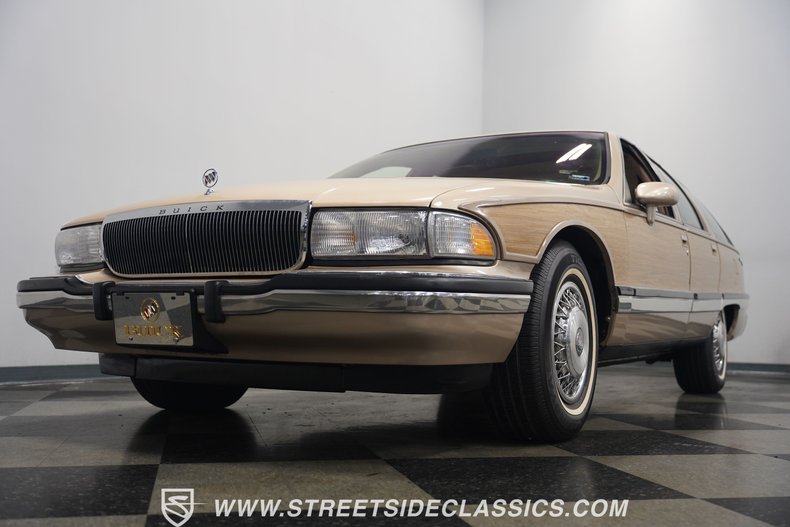 Buick-Roadmaster-1993-Light-Driftwood-Beige-25