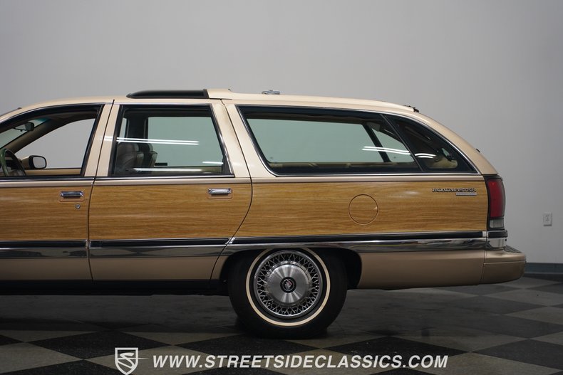 Buick-Roadmaster-1993-Light-Driftwood-Beige-28