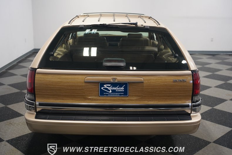 Buick-Roadmaster-1993-Light-Driftwood-Beige-29
