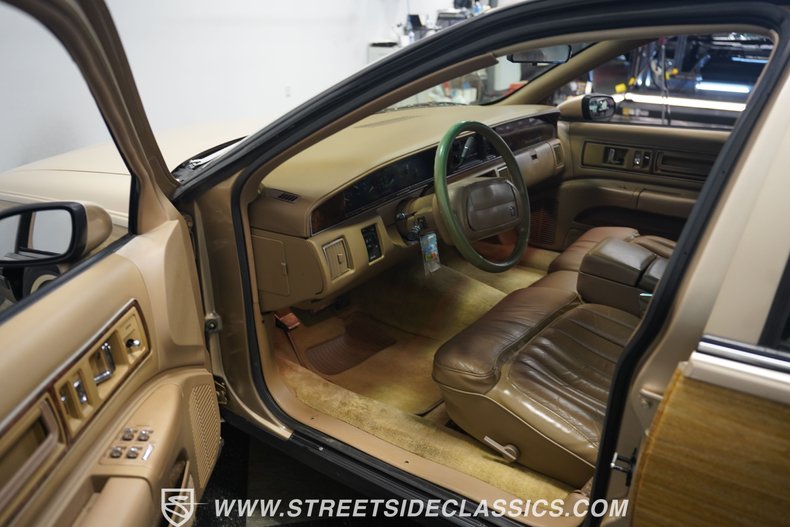Buick-Roadmaster-1993-Light-Driftwood-Beige-3