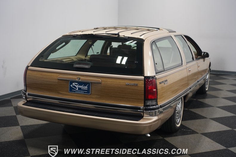 Buick-Roadmaster-1993-Light-Driftwood-Beige-30