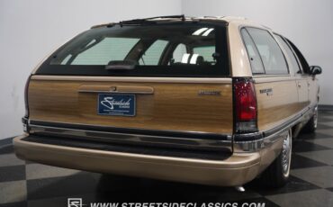 Buick-Roadmaster-1993-Light-Driftwood-Beige-31