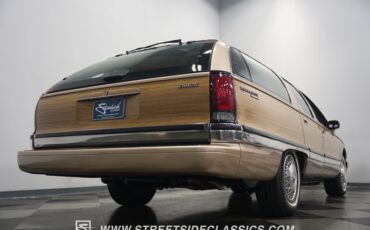 Buick-Roadmaster-1993-Light-Driftwood-Beige-32