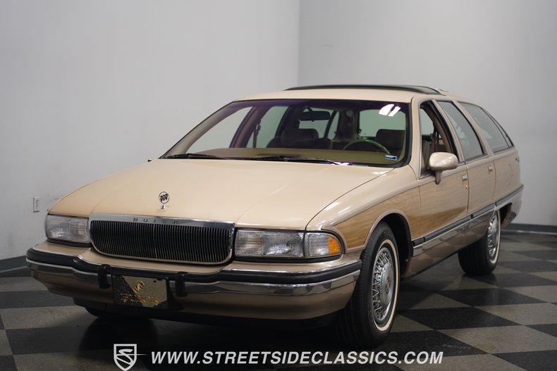 Buick-Roadmaster-1993-Light-Driftwood-Beige-4