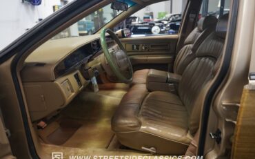Buick-Roadmaster-1993-Light-Driftwood-Beige-40