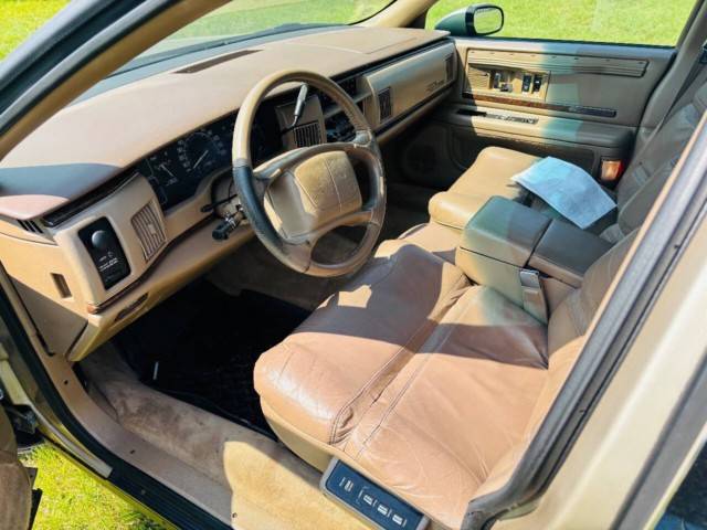 Buick-Roadmaster-1994-13