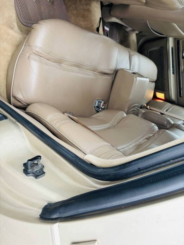 Buick-Roadmaster-1994-16