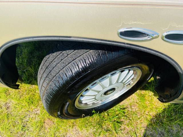 Buick-Roadmaster-1994-7