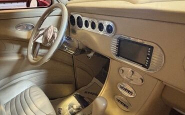 Buick-Sedan-1940-Red-Tan-21