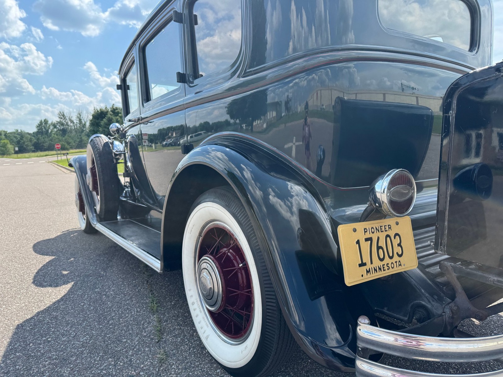 Buick-Series-60-1930-29