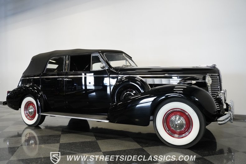Buick-Series-80-1938-Black-Burgundy-14