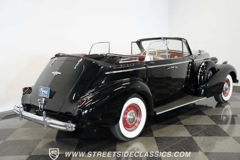 Buick-Series-80-1938-Black-Burgundy-19