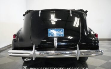 Buick-Series-80-1938-Black-Burgundy-21
