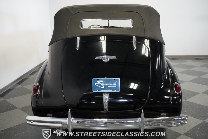 Buick-Series-80-1938-Black-Burgundy-3