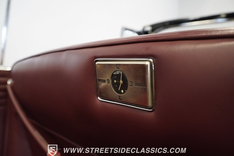 Buick-Series-80-1938-Black-Burgundy-33