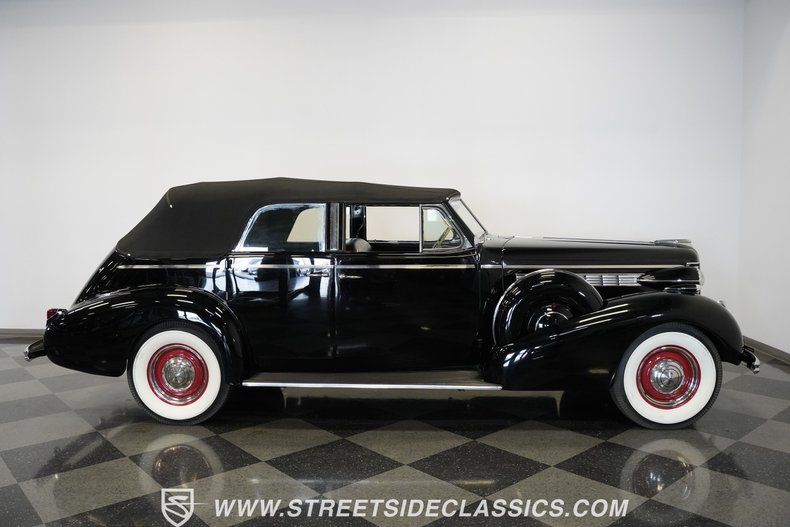 Buick-Series-80-1938-Black-Burgundy-36