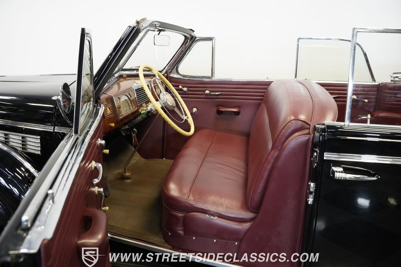 Buick-Series-80-1938-Black-Burgundy-42