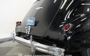 Buick-Series-80-1938-Black-Burgundy-5