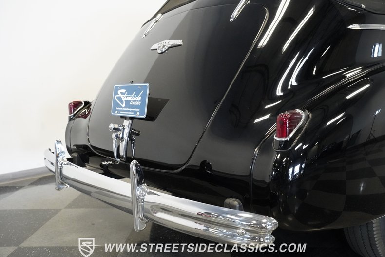 Buick-Series-80-1938-Black-Burgundy-5