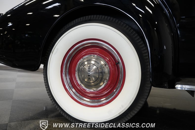 Buick-Series-80-1938-Black-Burgundy-9