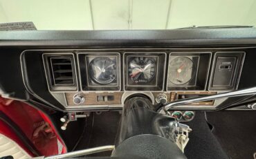 Buick-Skylark-1970-Fire-Red-White-12