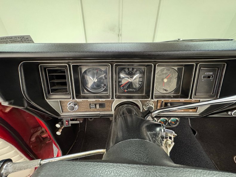 Buick-Skylark-1970-Fire-Red-White-12