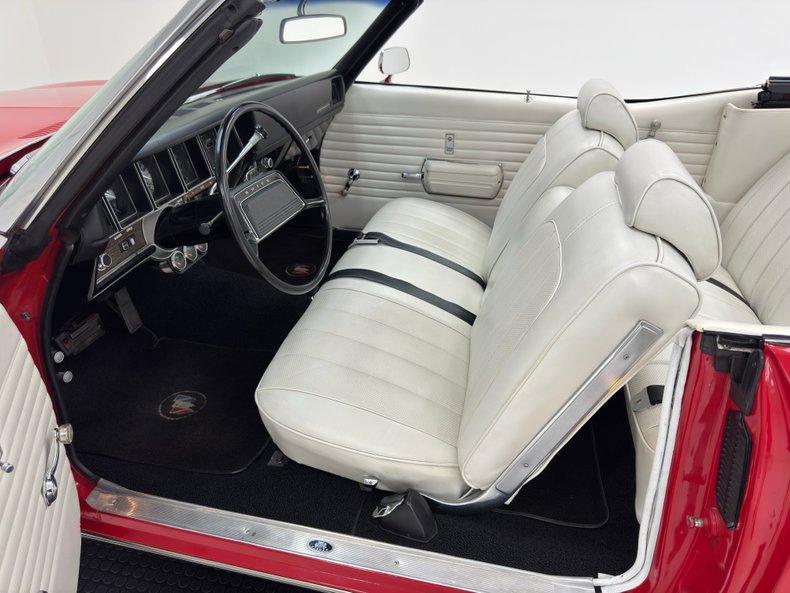 Buick-Skylark-1970-Fire-Red-White-6