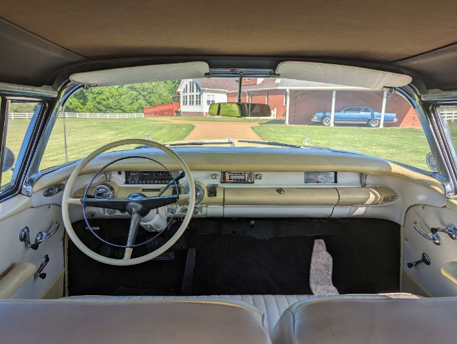 Buick-Special-1958-YellowWhite-Vinyl-t-YellowWhite-16