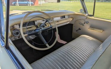 Buick-Special-1958-YellowWhite-Vinyl-t-YellowWhite-2