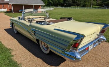 Buick-Special-1958-YellowWhite-Vinyl-t-YellowWhite-25