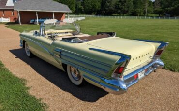 Buick-Special-1958-YellowWhite-Vinyl-t-YellowWhite-27