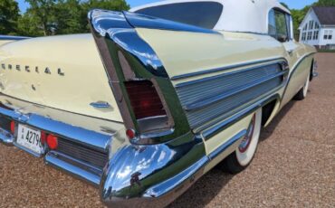 Buick-Special-1958-YellowWhite-Vinyl-t-YellowWhite-44