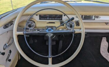 Buick-Special-1958-YellowWhite-Vinyl-t-YellowWhite-6