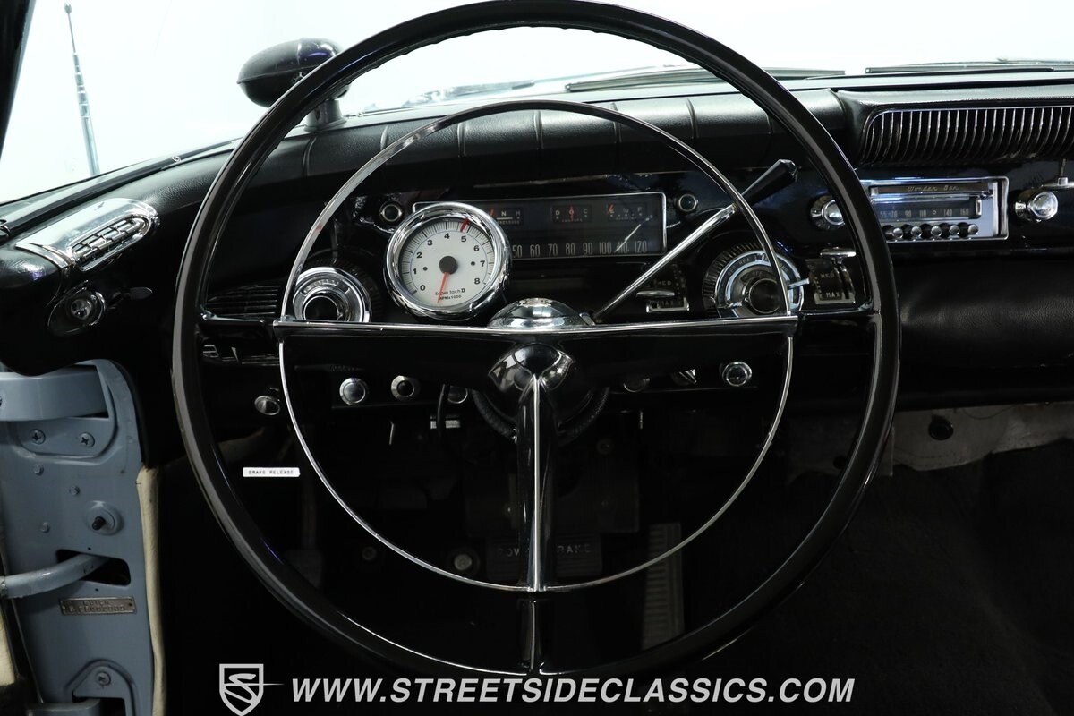 Buick-Super-1958-Sedan-36