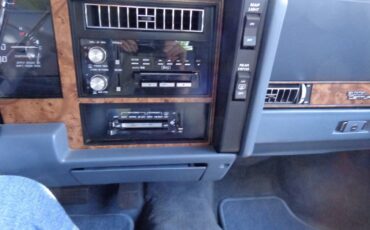 Buick-century-wagon-1995-13