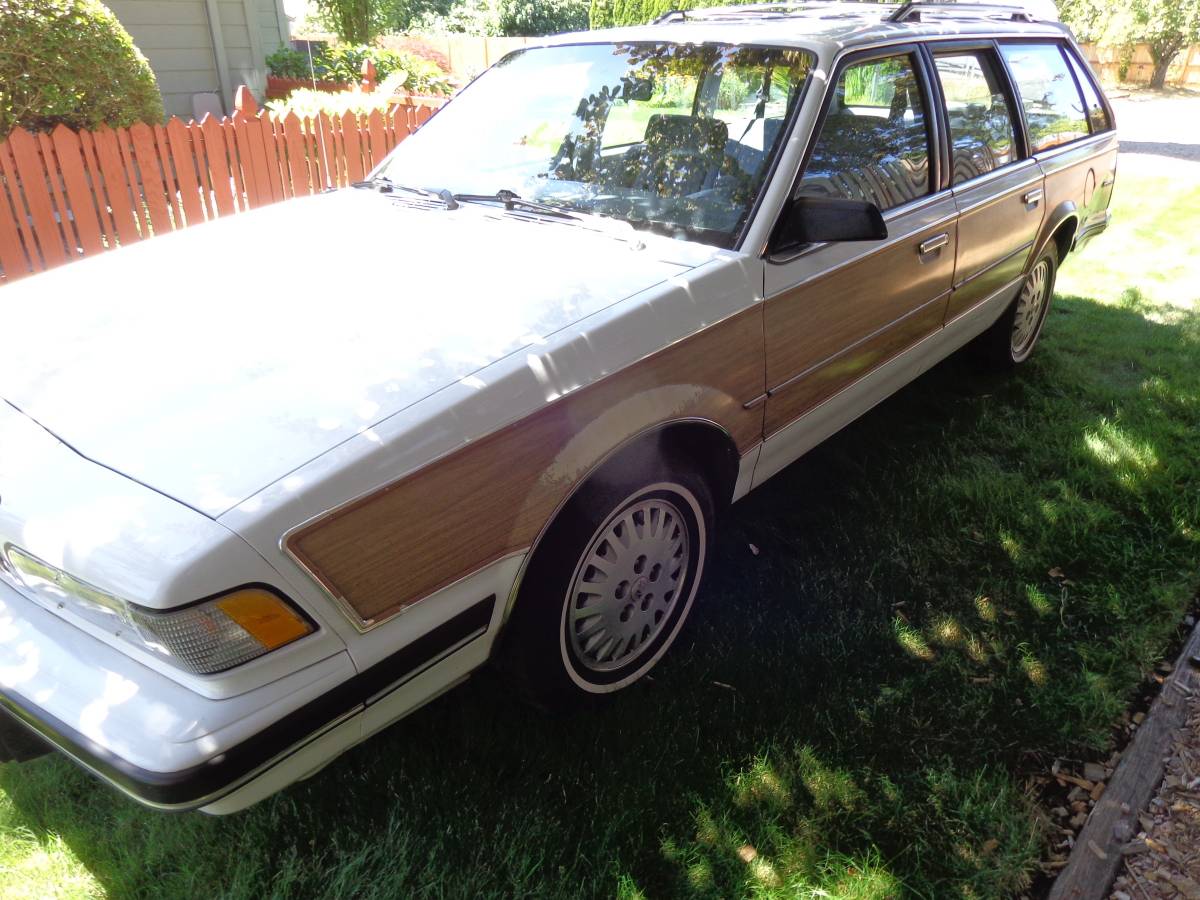 Buick-century-wagon-1995-2