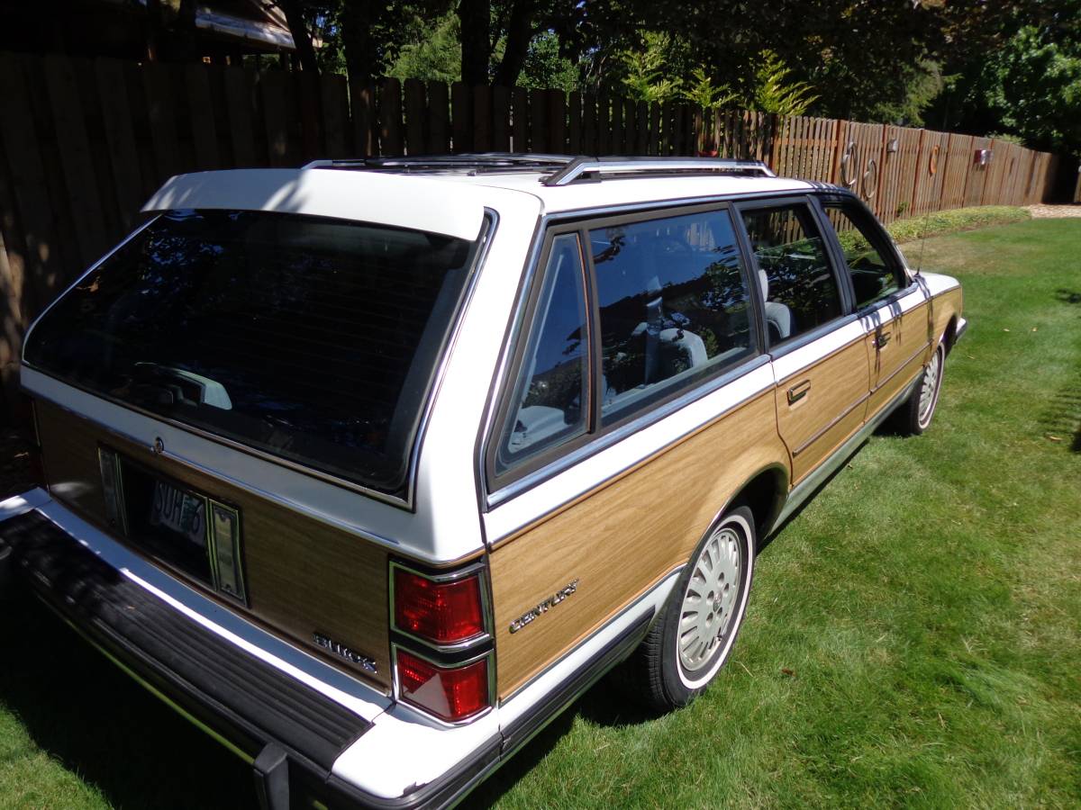 Buick-century-wagon-1995-4