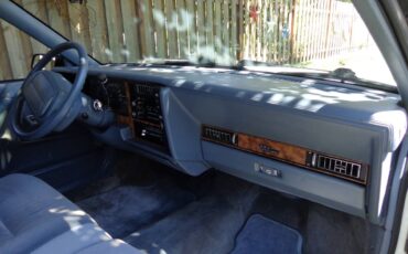 Buick-century-wagon-1995-8