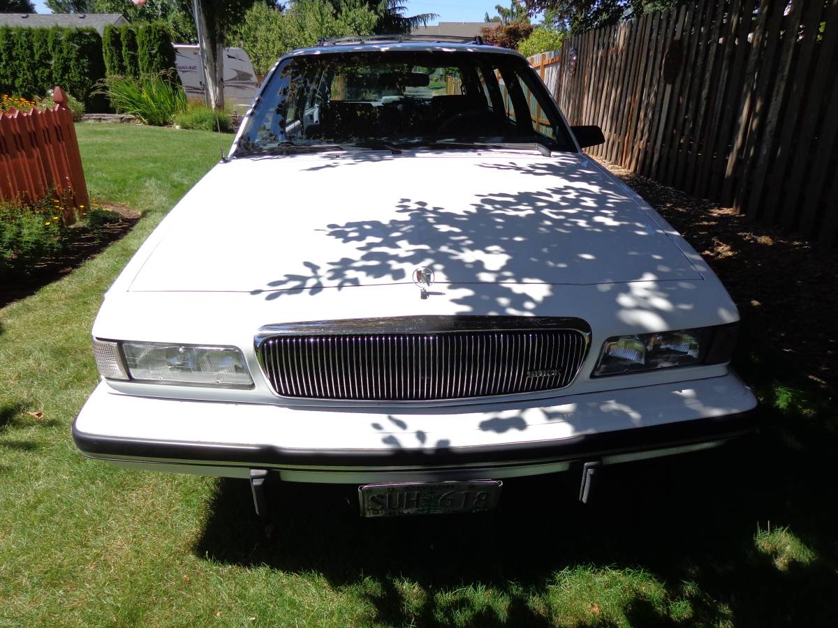 Buick-century-wagon-1995