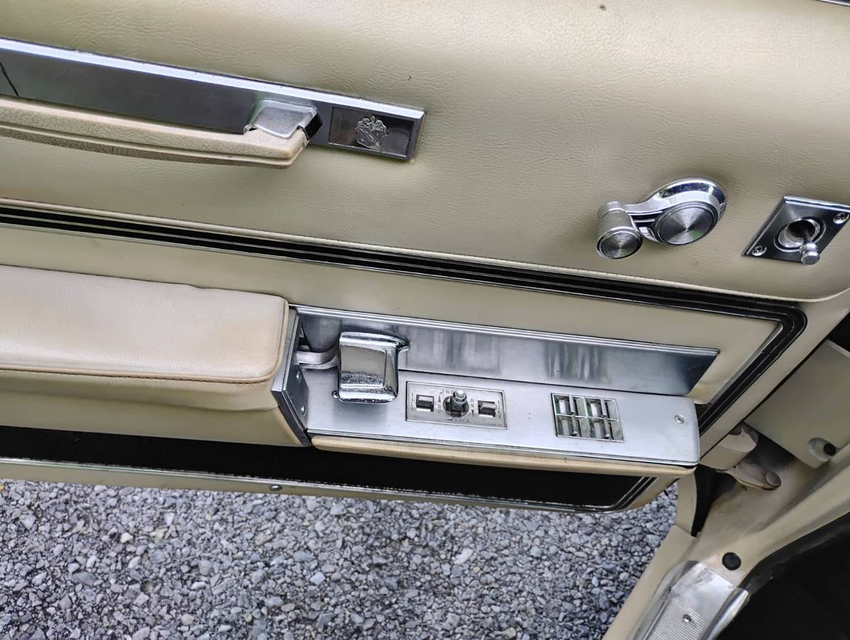 Buick-electra-1966-custom-7