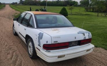 Buick-regal-1993-white-11