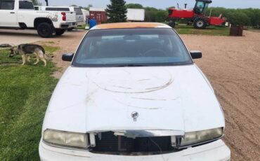Buick-regal-1993-white-6