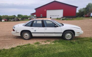 Buick-regal-1993-white-9