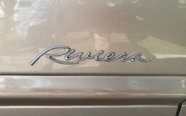 Buick-riviera-1995-custom-7