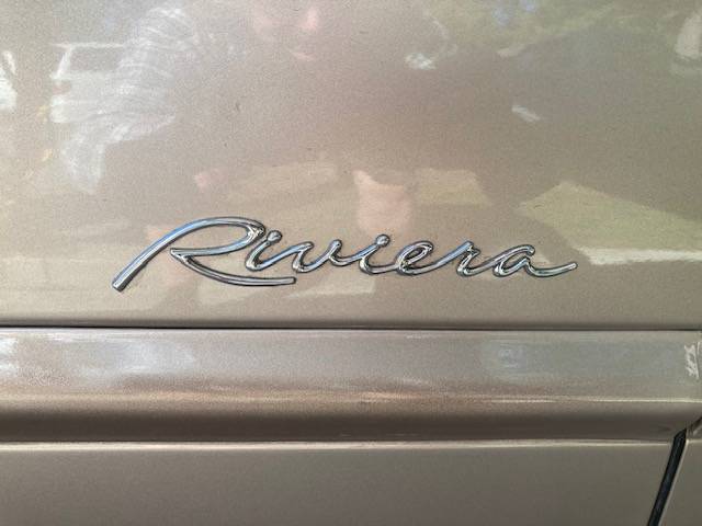 Buick-riviera-1995-custom-7